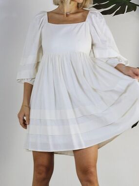 Off White - Puff Sleeve and Square-Neck Dress